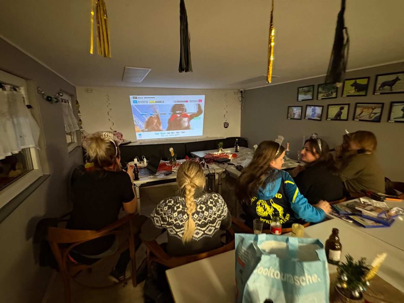 Die Mädels haben ins neue Jahr gesungen